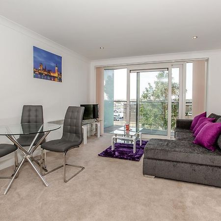 ✪ Ideal Ipswich ✪ Serviced Quays Apartment - 2 Bed Perfect For Felixstowe Port/A12/Science Park/Business Park ✪ 입스위치 외부 사진